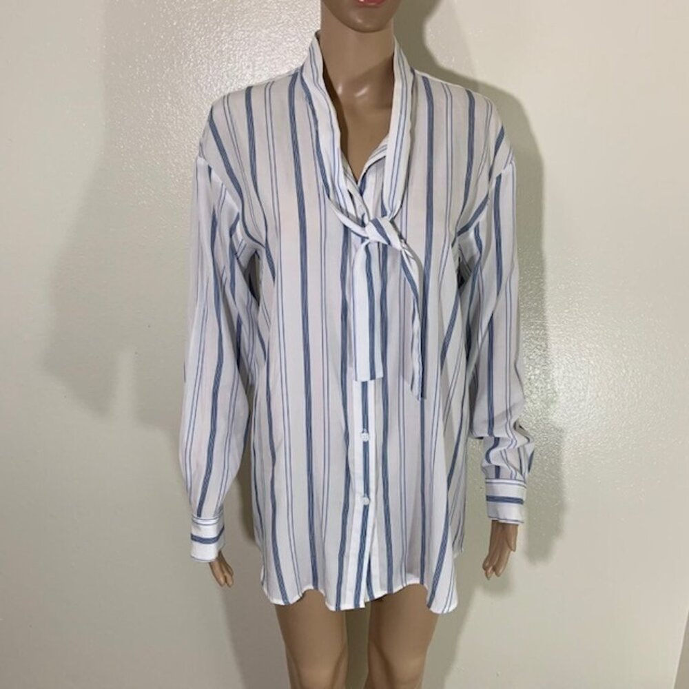 Elizabeth and James Blue White Striped Tie Neck High Low Button Tunic Shirt Sz M